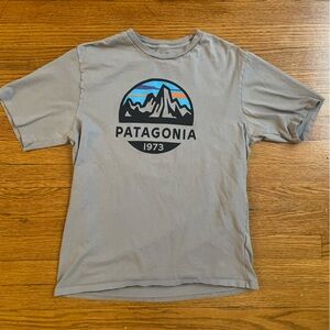 Patagonia Gray Logo Graphic Short Sleeve T-Shirt